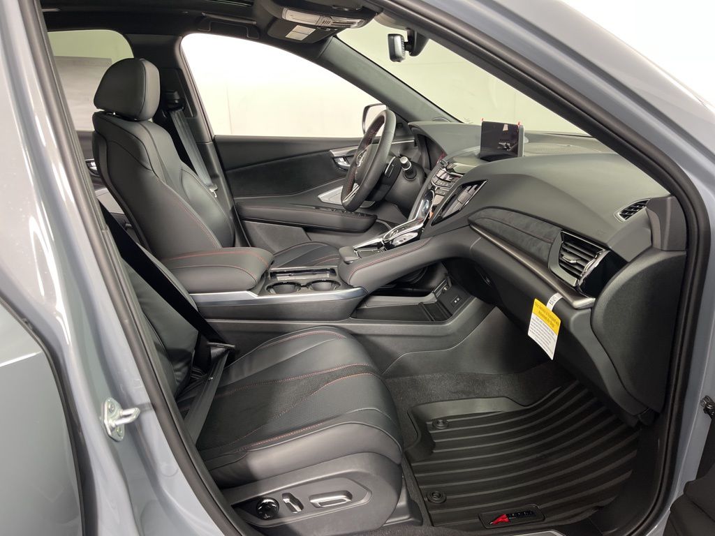 Thumbnail: 2025 Acura RDX - 8