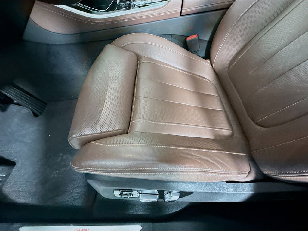 Thumbnail: 2021 BMW X5 - 19