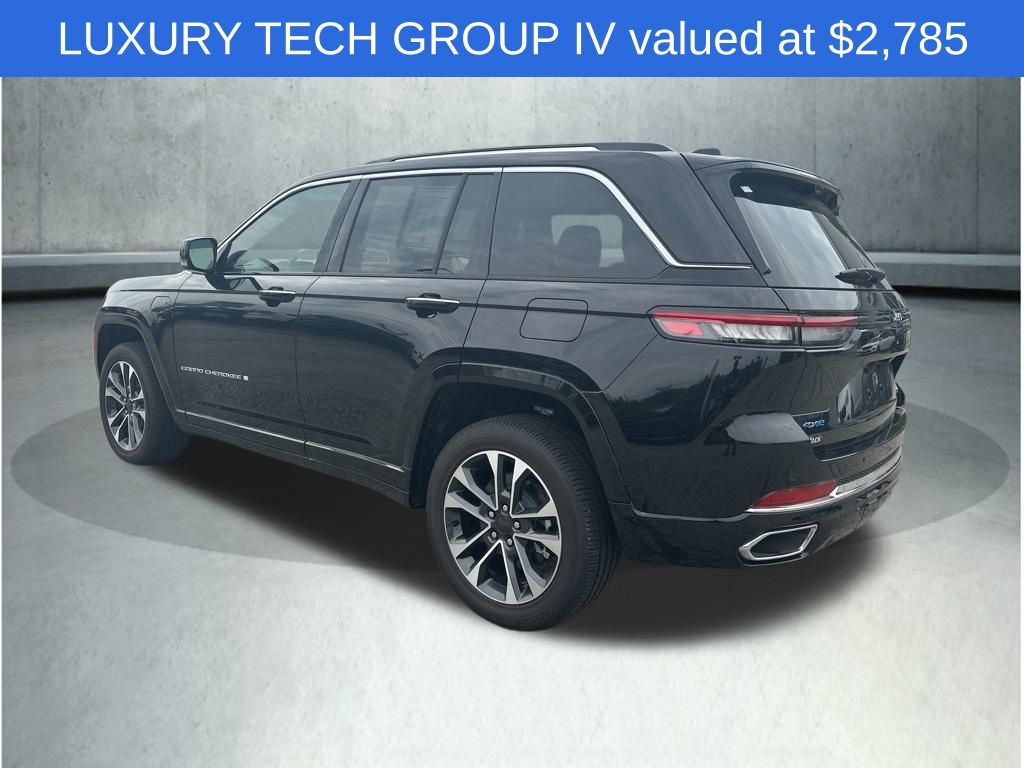 2023 Jeep Grand Cherokee Overland 4xe photo 2