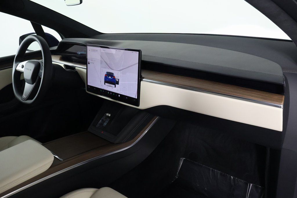Thumbnail: 2023 Tesla Model X - 9