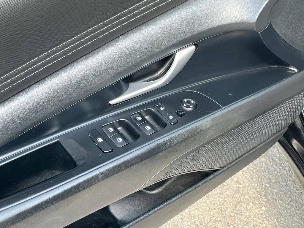 2023 Hyundai Elantra SEL Black at Monument Chevrolet