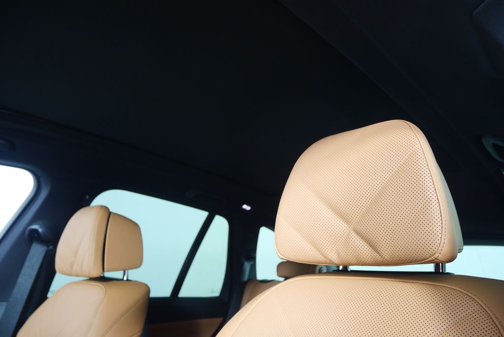 2026 BMW X5 xDrive40i 12
