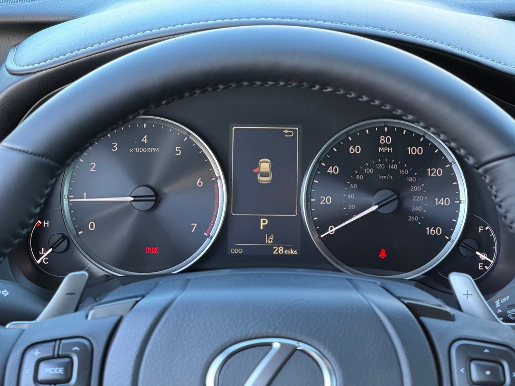 2025 Lexus IS 300 - Photo 24