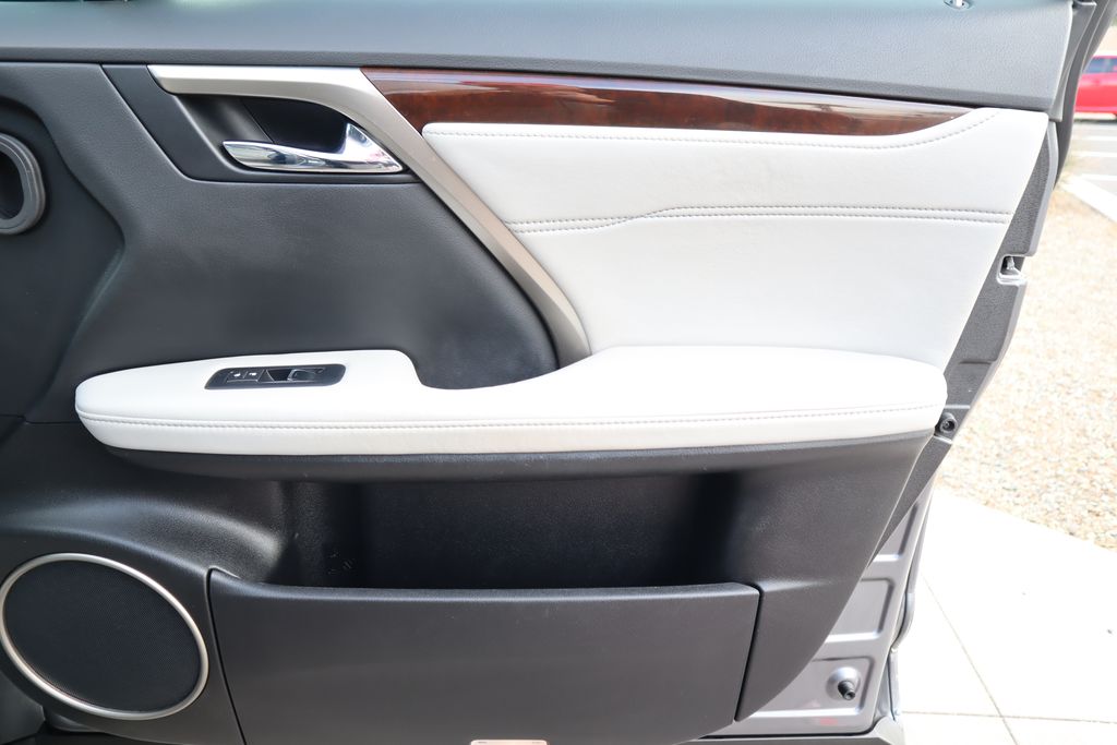 Thumbnail: 2017 Lexus RX - 24