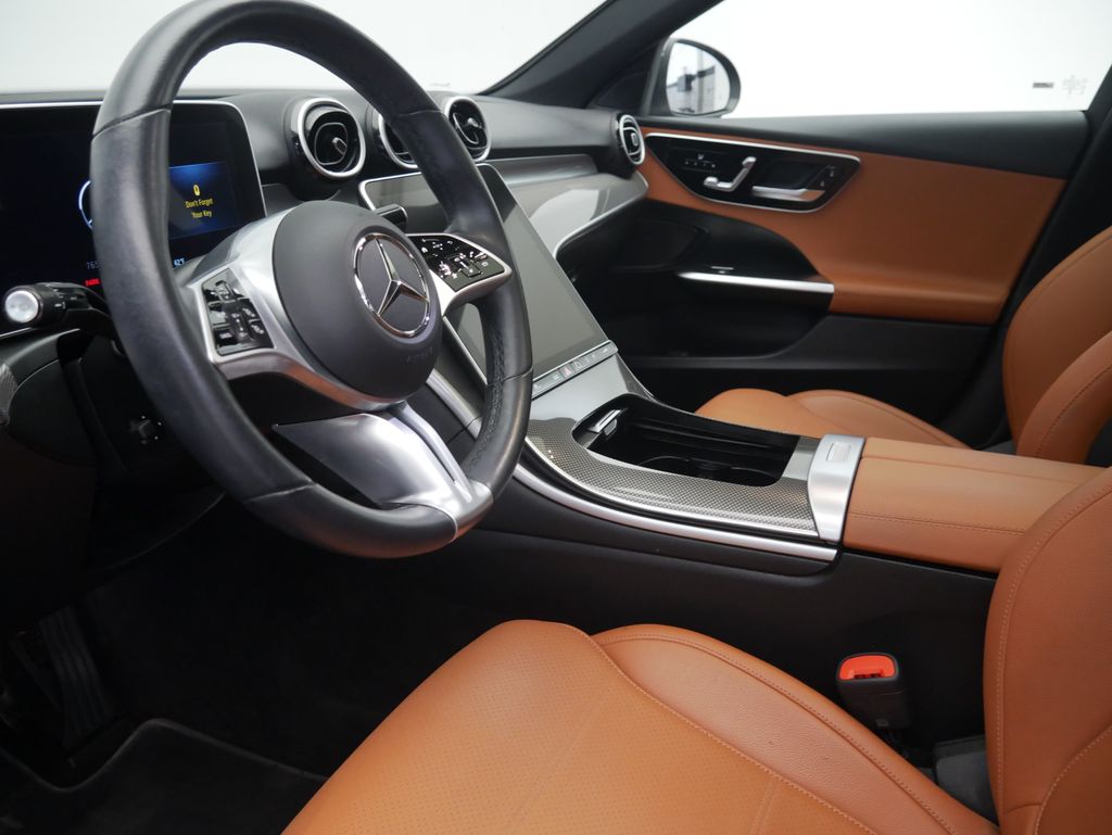 Thumbnail: 2023 Mercedes-Benz C-Class - 19