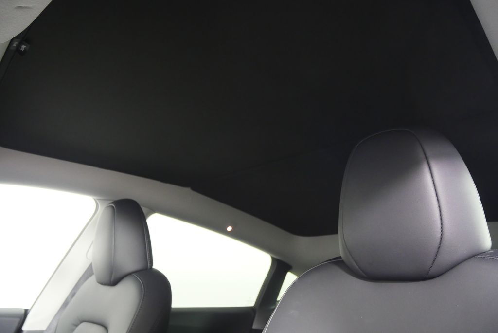 Thumbnail: 2023 Tesla Model Y - 11