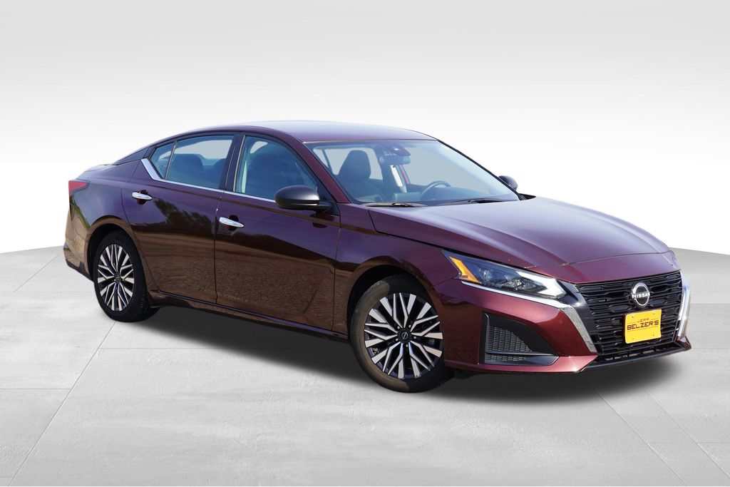 Garnet Pearl Metallic 2024 Nissan Altima Sedan Front-Wheel Drive Continuously Variable Transmission