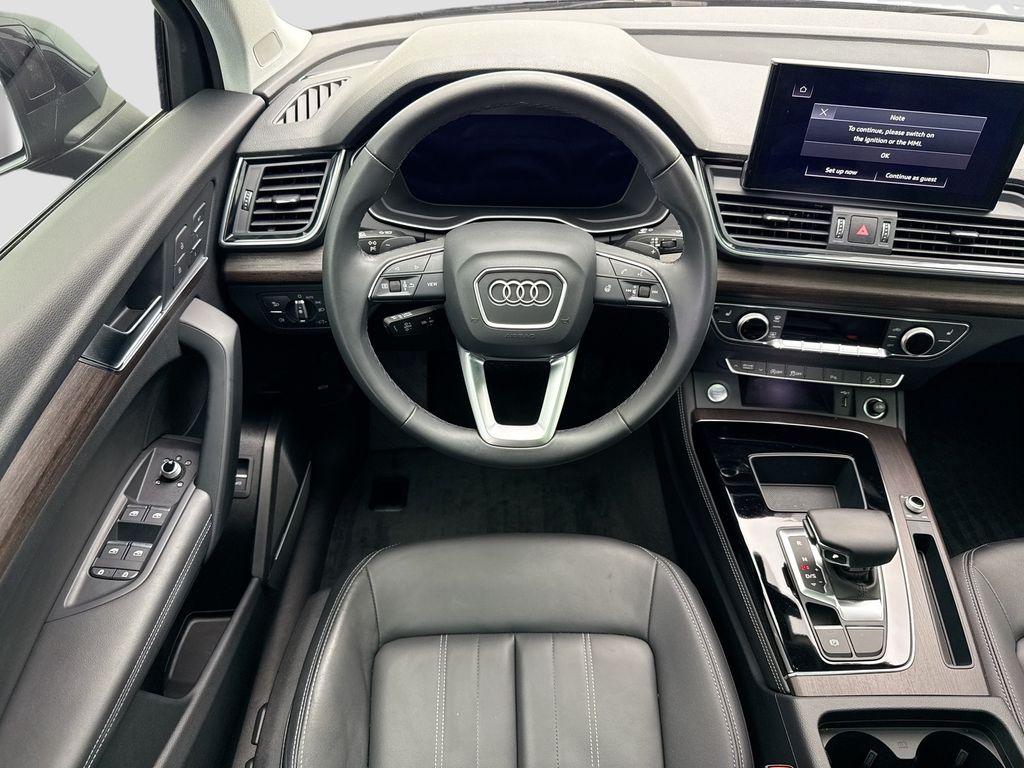 Thumbnail: 2023 Audi Q5 - 10