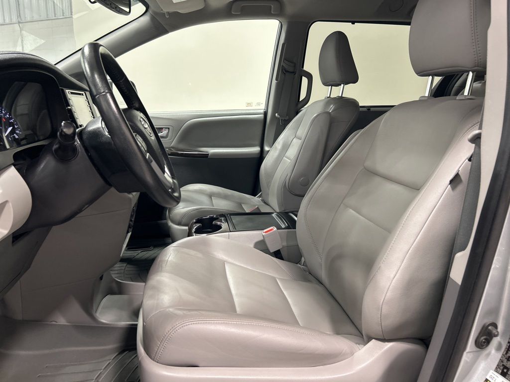 used 2020 Toyota Sienna car, priced at $29,914