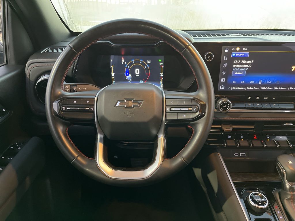 Thumbnail: 2023 Chevrolet Colorado - 16