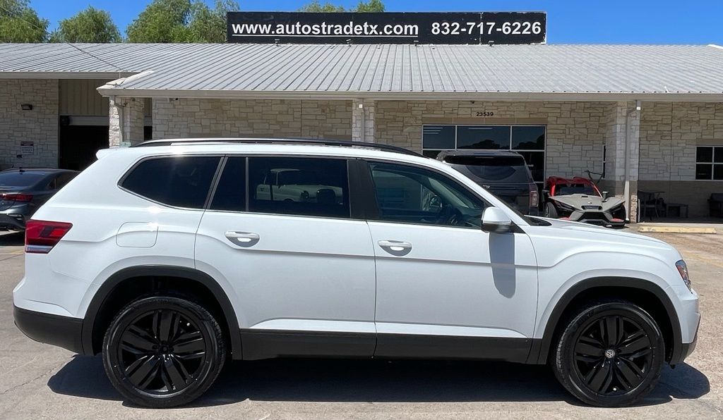 2020 Volkswagen Atlas 3.6L V6 SE White at Community Kia