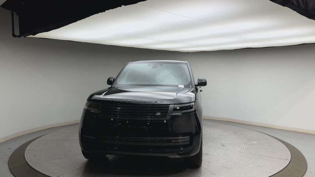 Thumbnail: 2026 Land Rover Range Rover - 7
