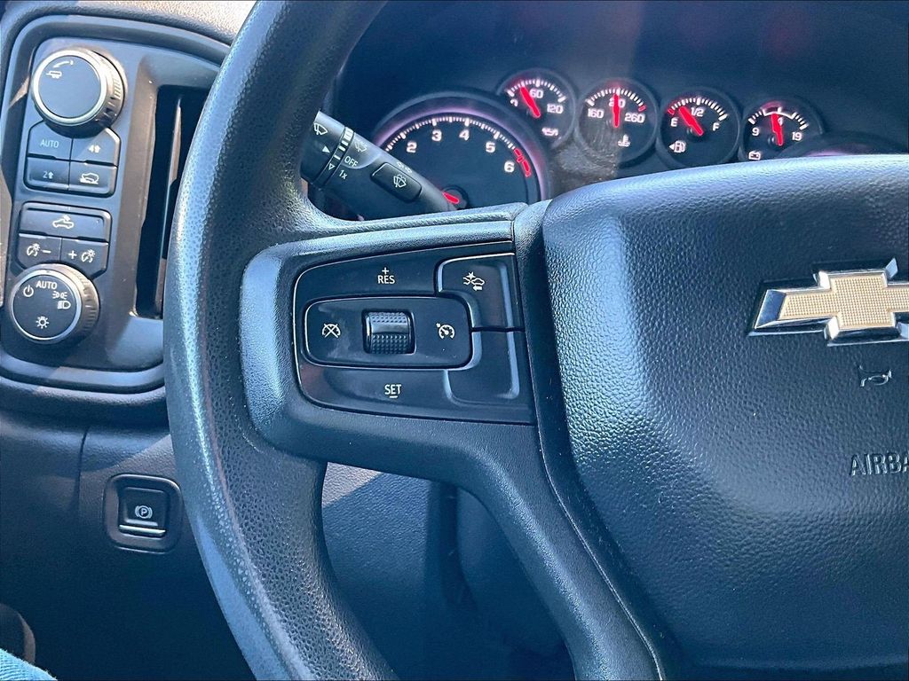 2023 Chevrolet Silverado 1500 — photo 23