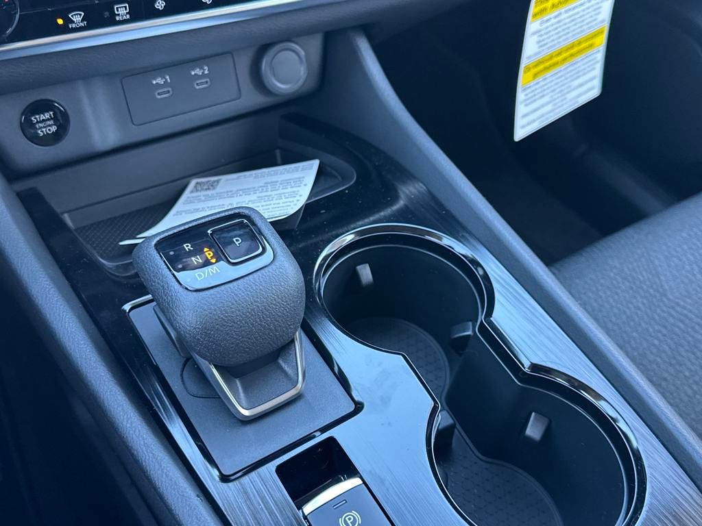 2025 Nissan Rogue SV photo