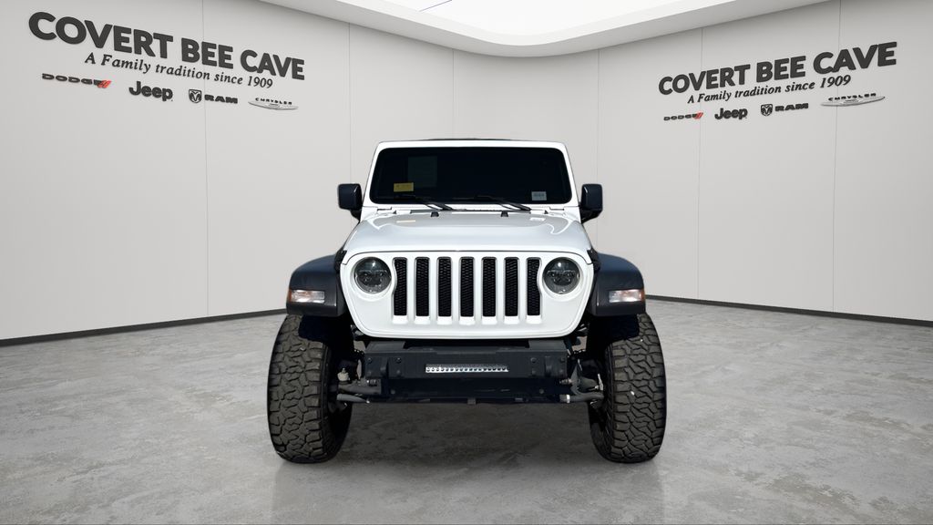 Used 2022 White Jeep Unlimited Sport S image 2