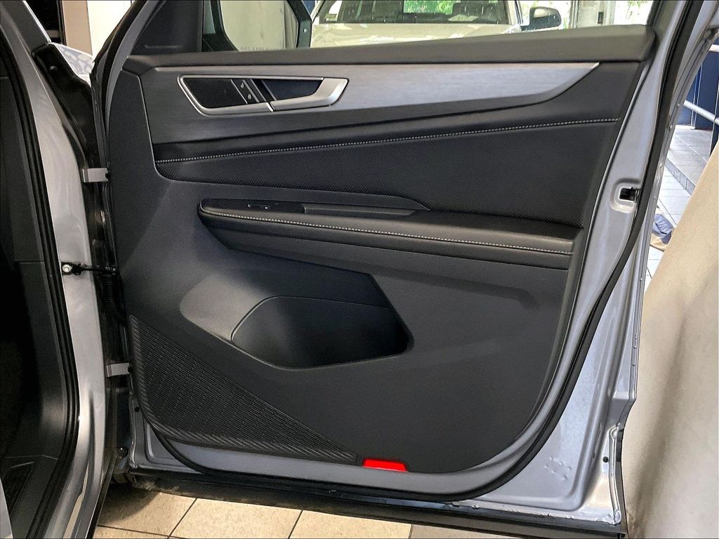 2026 Volkswagen Atlas Cross Sport — photo 12