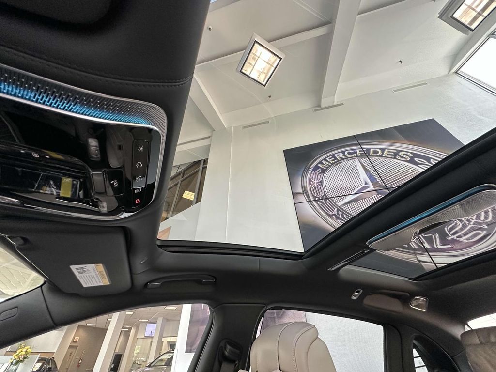 Thumbnail: 2025 Mercedes-Benz S-Class - 19