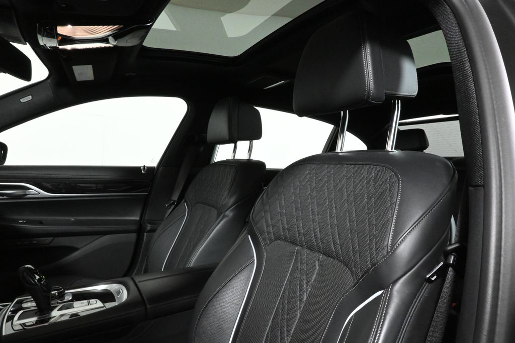 2021 BMW 7 Series 740i xDrive 16