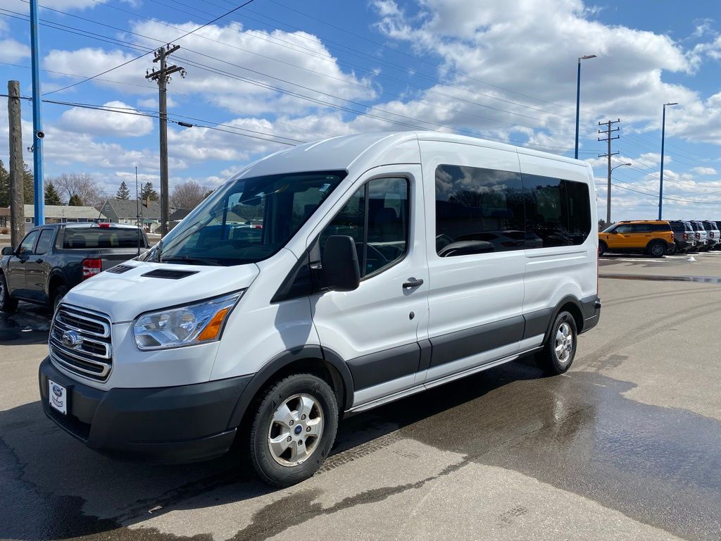 Oxford White 2017 Ford Transit Passenger 350 XLT Medium Roof LWB RWD with Sliding Passenger-Side Door Van Rear-Wheel Drive 6-Speed Automatic Overdrive