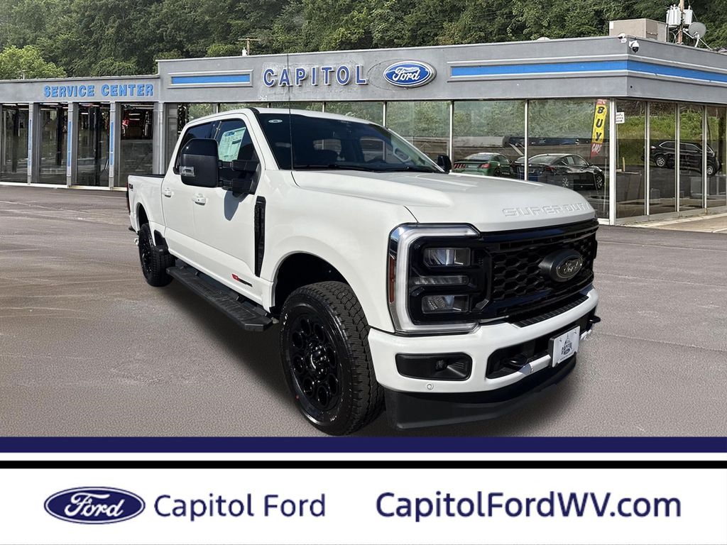 White Metallic 2025 Ford F-250 Super Duty Pickup Truck Four-Wheel Drive Automatic