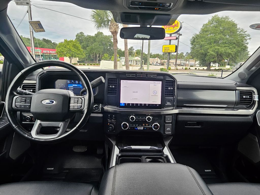 2023 Ford F-350SD Lariat - 4