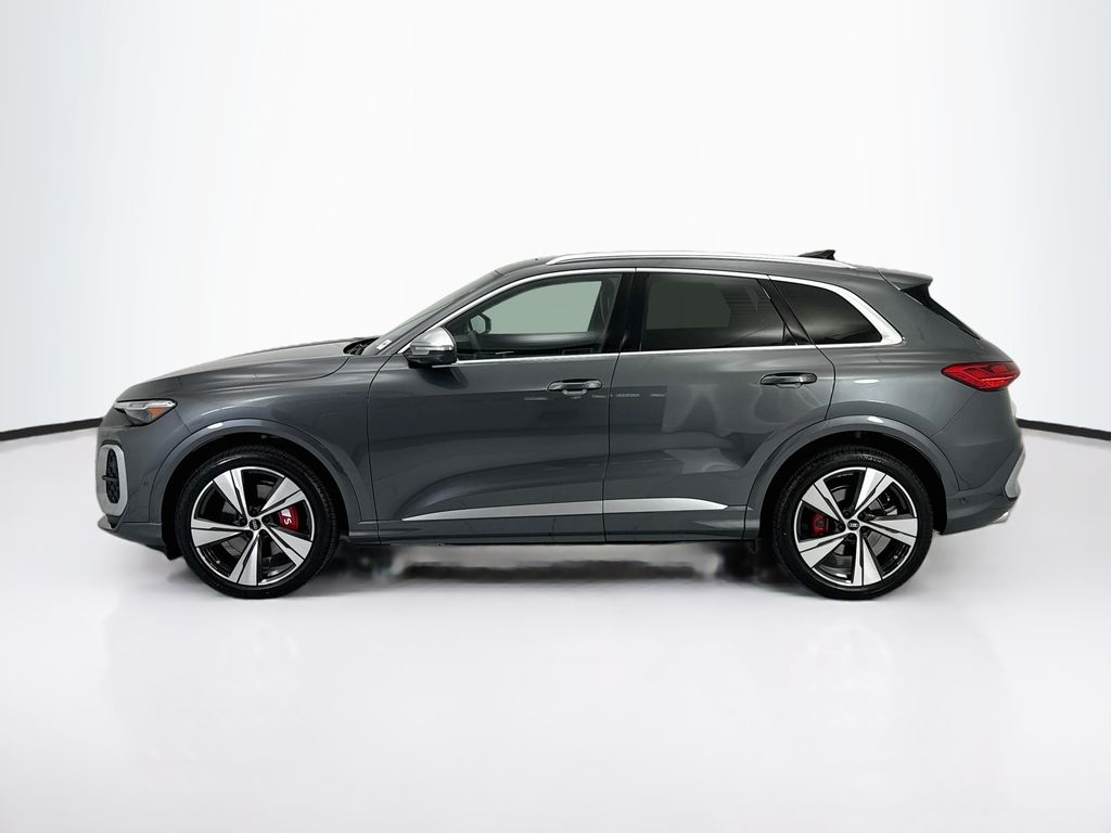 Thumbnail: 2026 Audi SQ5 - 8