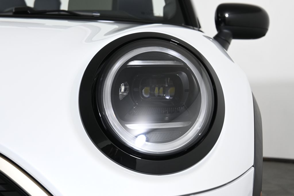 Thumbnail: 2026 MINI Cooper - 16