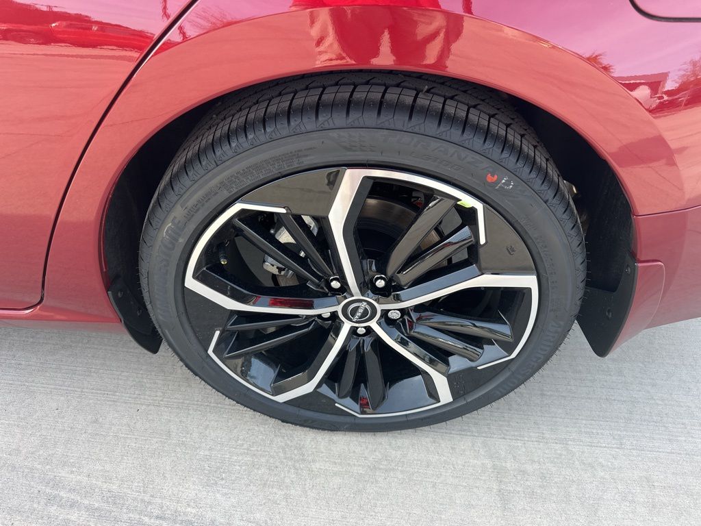 2025 Scarlet Ember Nissan Altima 2.5 SR FWD Sedan