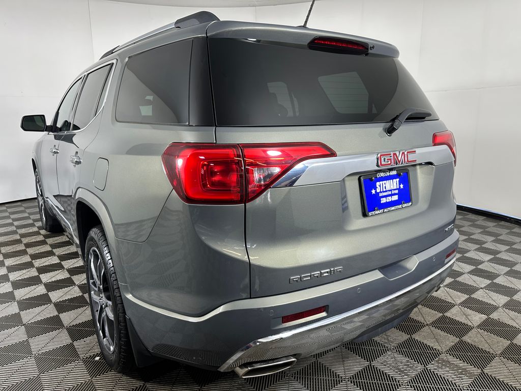 Photo 3 of 2017 GMC Acadia Denali
