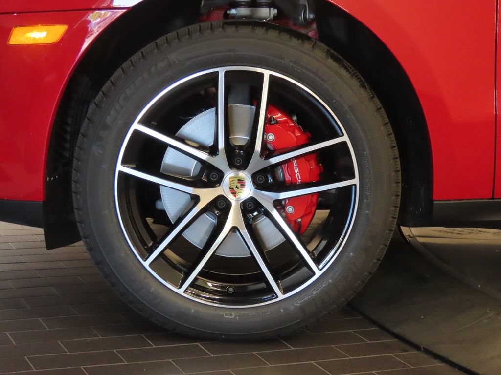 Thumbnail: 2026 Porsche Macan - 11
