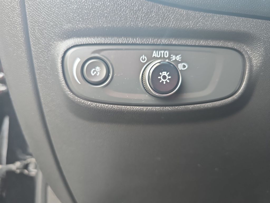 Used 2022 Chevrolet Equinox SUV