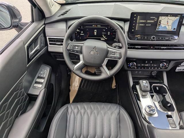 Used 2025 Mitsubishi Outlander SUV
