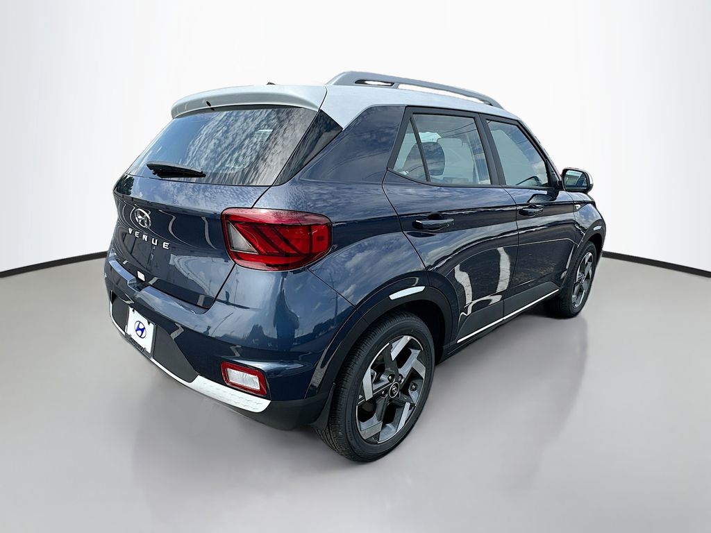 Thumbnail: 2025 Hyundai Venue - 5