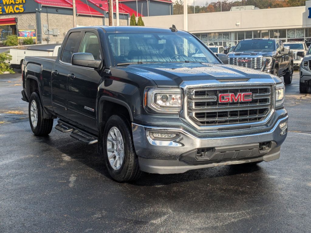 2018 GMC Sierra 1500 SLE Double Cab 4WD