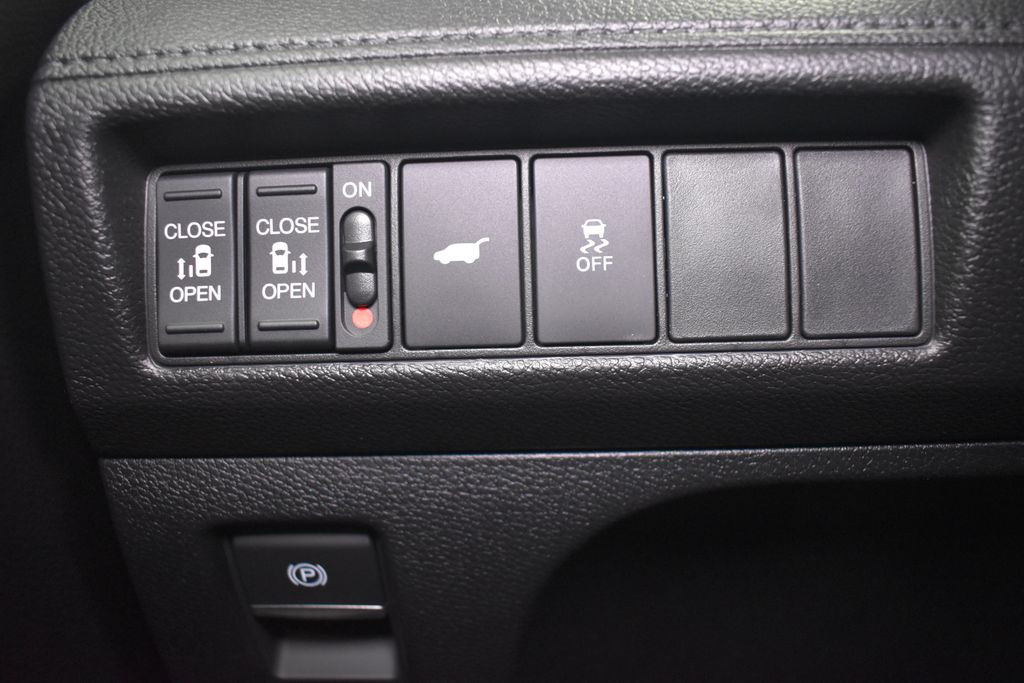 Thumbnail: 2026 Honda Odyssey - 14