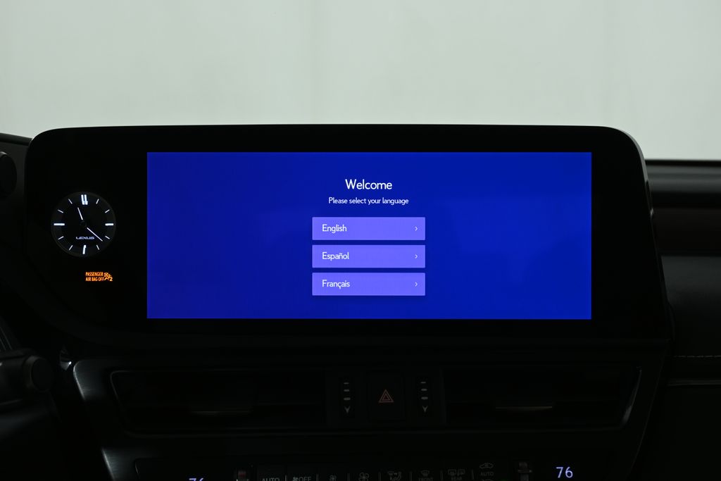 Thumbnail: 2025 Lexus ES - 22