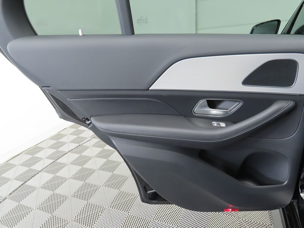 Thumbnail: 2026 Mercedes-Benz GLE - 24