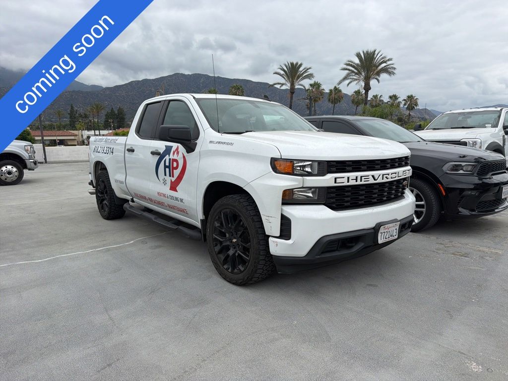 Summit White 2022 Chevrolet Silverado 1500 Custom Double Cab RWD Pickup Truck 4X2 8-Speed Automatic