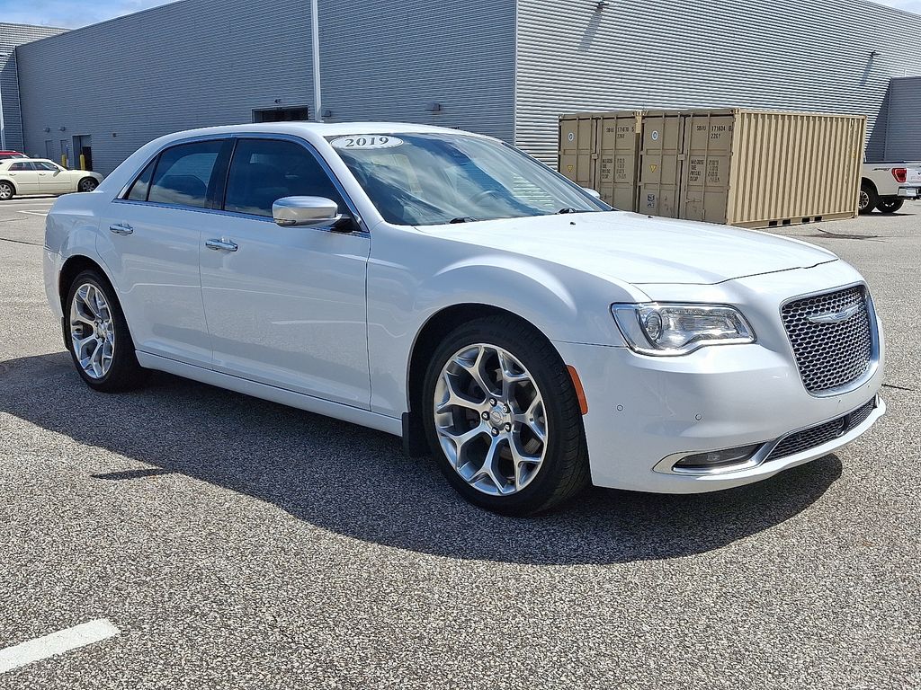 Thumbnail: 2019 Chrysler 300 - 3