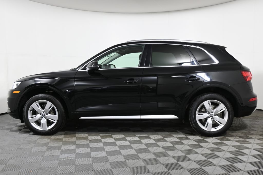 Thumbnail: 2019 Audi Q5 - 2