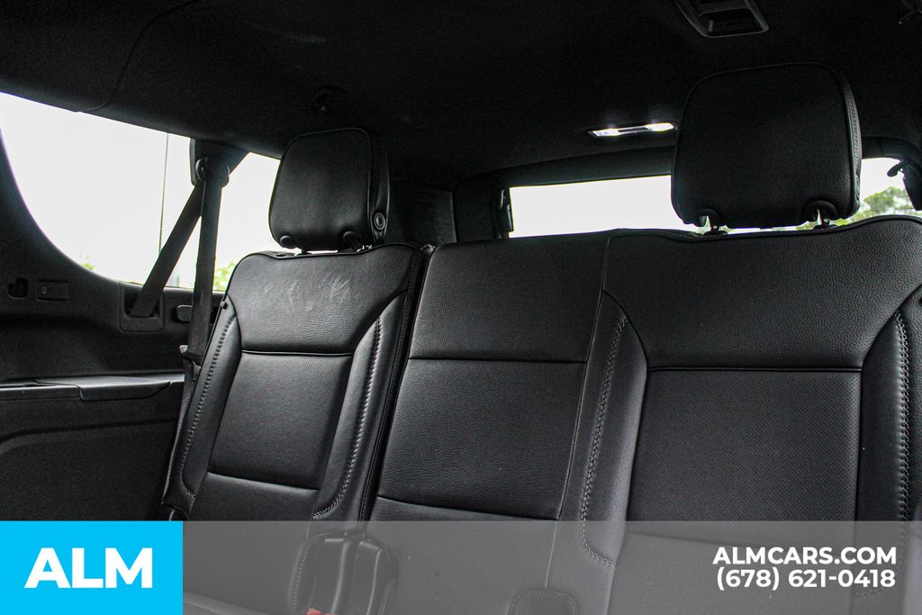 Used 2025 White GMC Denali image 19