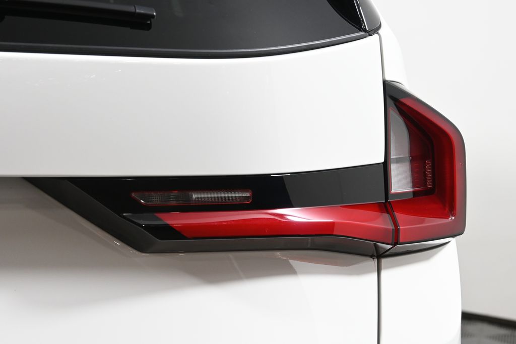 Thumbnail: 2023 BMW X1 - 13