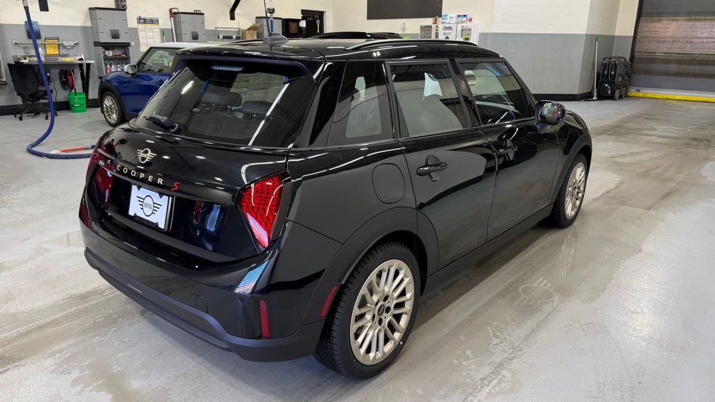 Thumbnail: 2026 MINI Cooper - 6