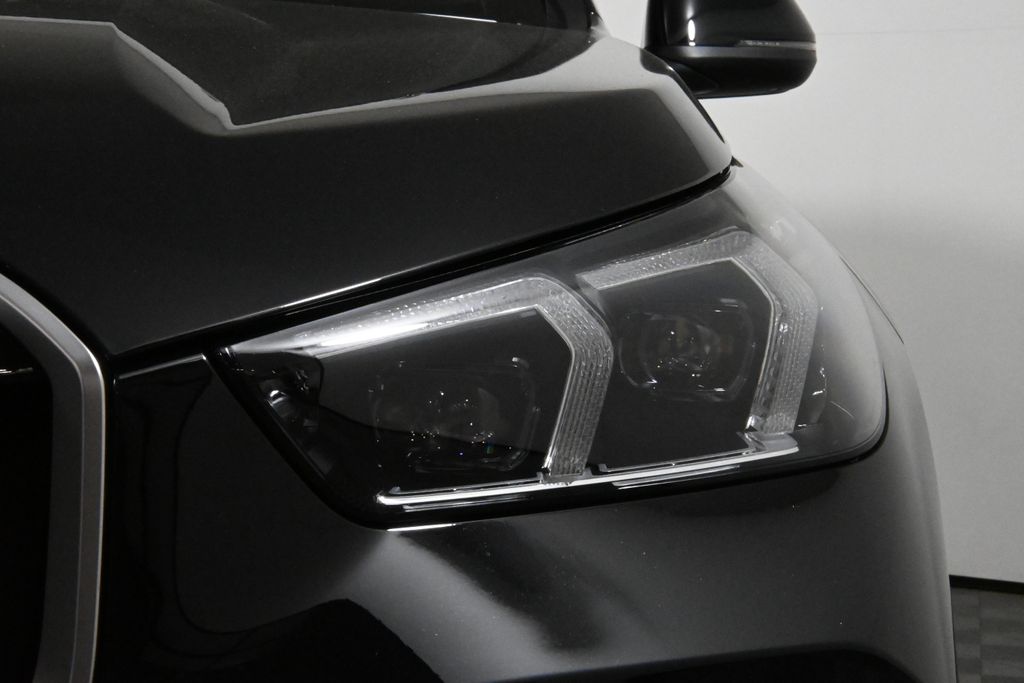 Thumbnail: 2025 BMW X1 - 11