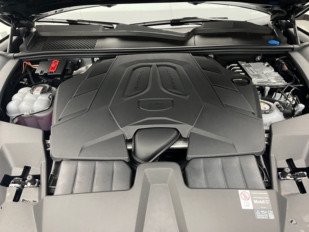 Thumbnail: 2026 Porsche Cayenne - 30