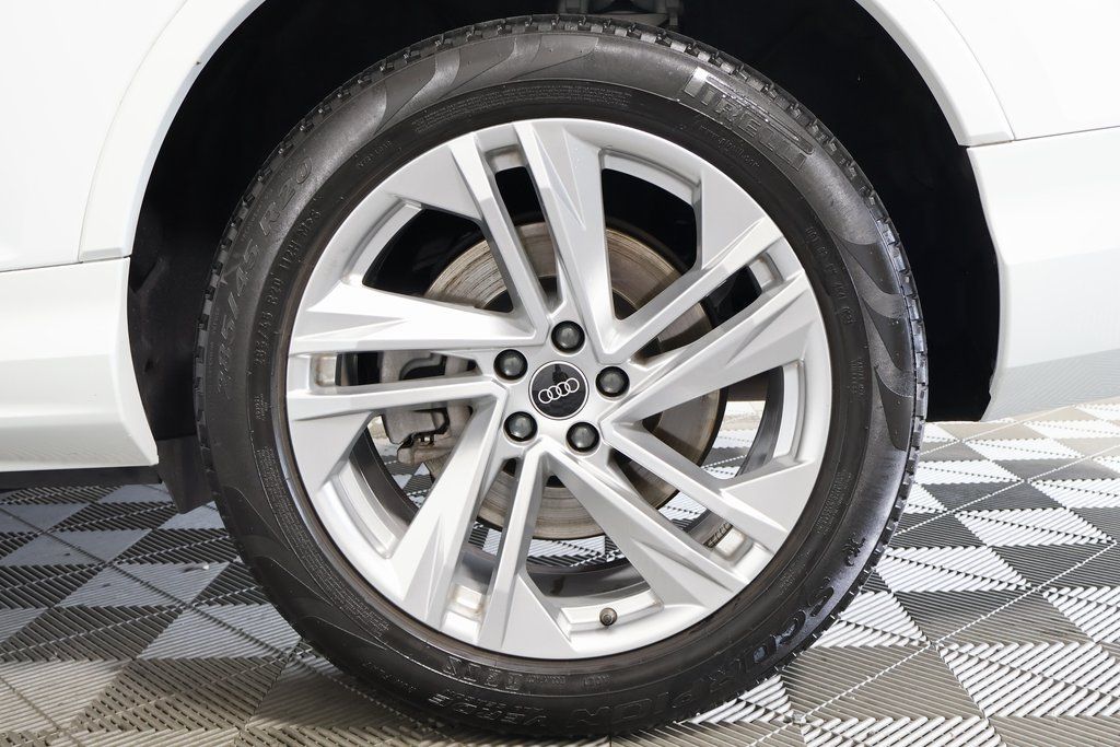 Thumbnail: 2021 Audi Q7 - 16