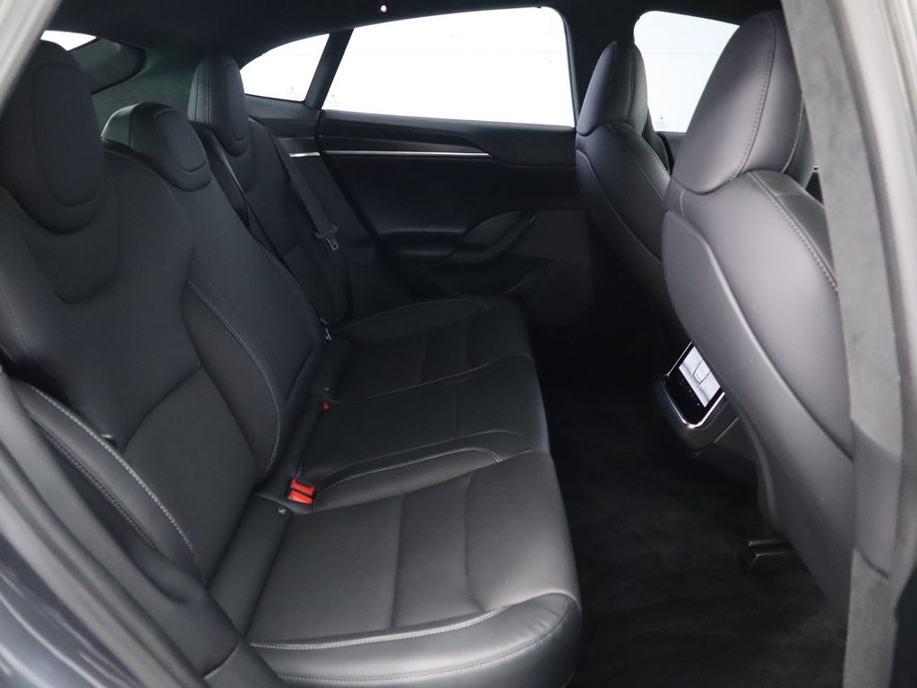 Thumbnail: 2021 Tesla Model S - 23