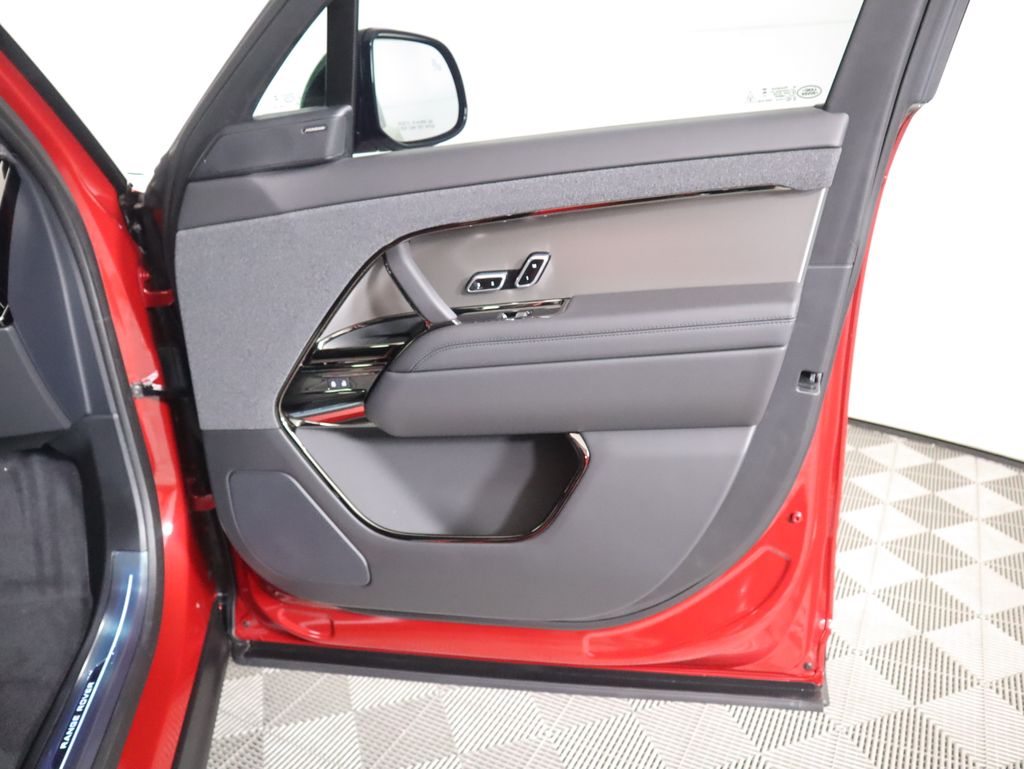Thumbnail: 2026 Land Rover Range Rover Sport - 27