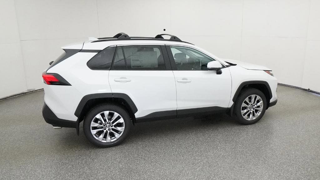 Thumbnail: 2025 Toyota RAV4 - 8