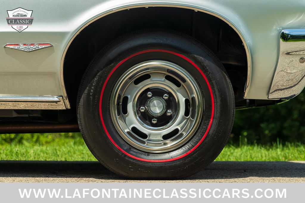 1964 Pontiac GTO 94